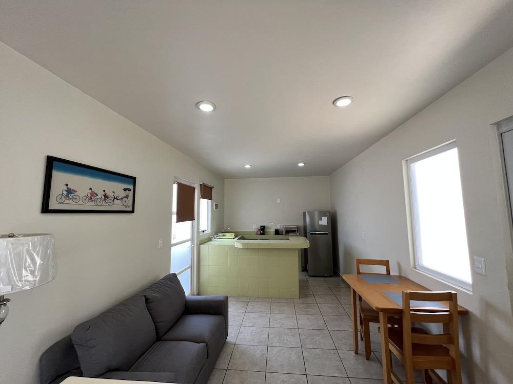 Privada 400 Casas & Suites