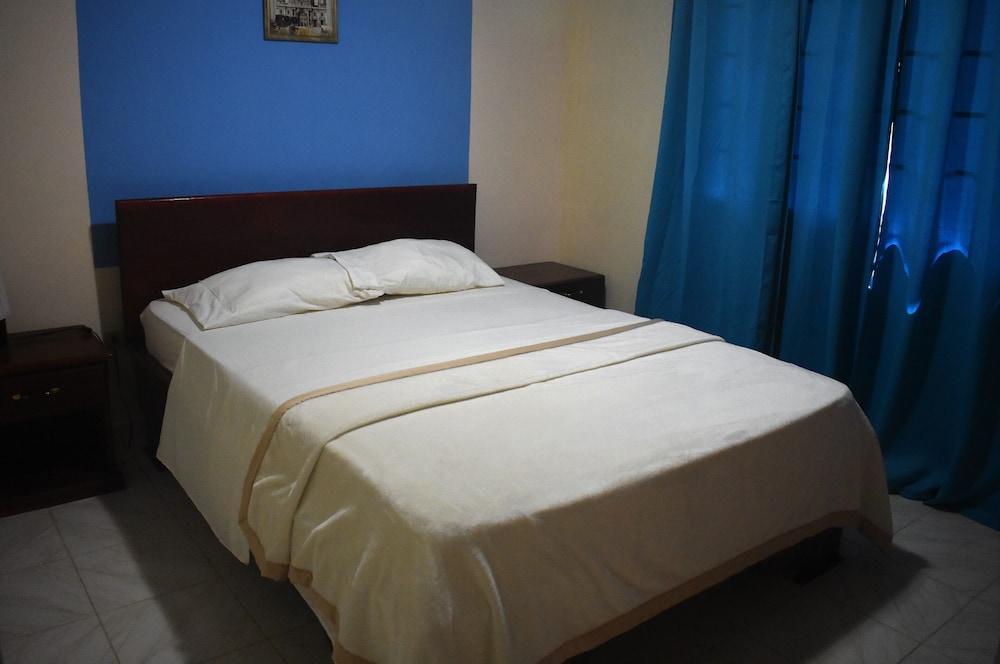 Jardines Vista del Mar Condos