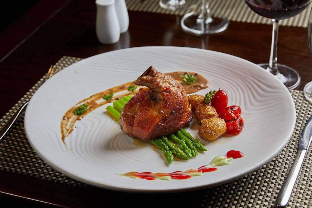 Ninh Binh Hidden Charm Hotel & Resort