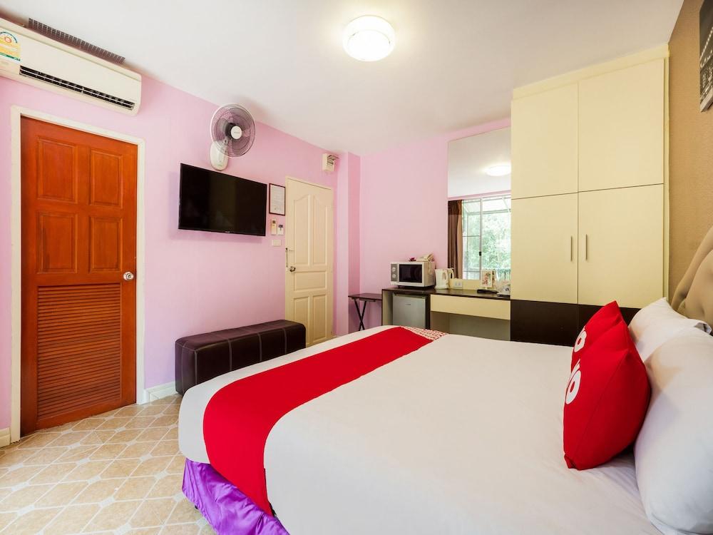 OYO 75375 Lisa Guesthouse