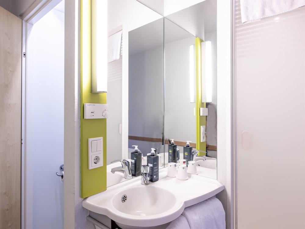 B&B HOTEL Düsseldorf-Lintorf