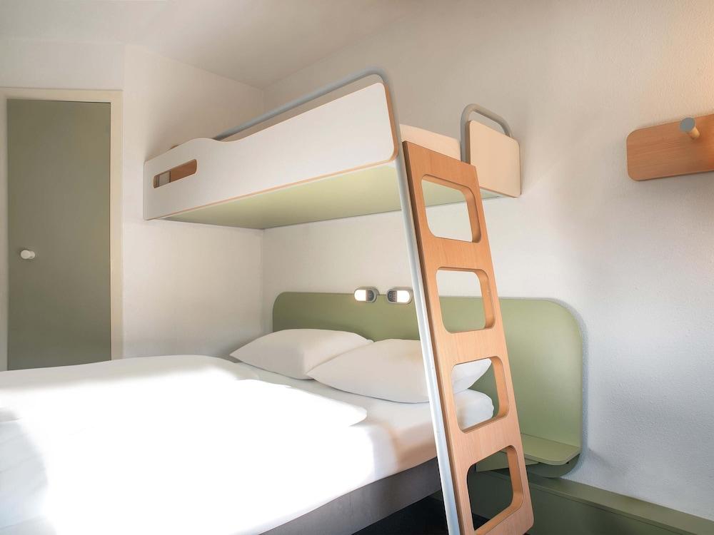 B&B HOTEL Rostock-Broderstorf