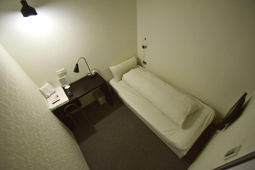 Inn Cube Taipei Main Station