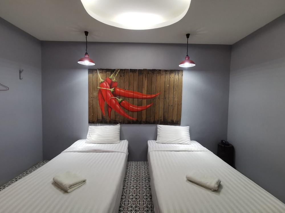 Happy Field Resort Cha-am