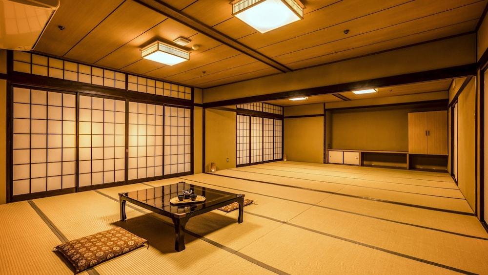 Ooedo Onsen Monogatari Awazu Grand Hotel