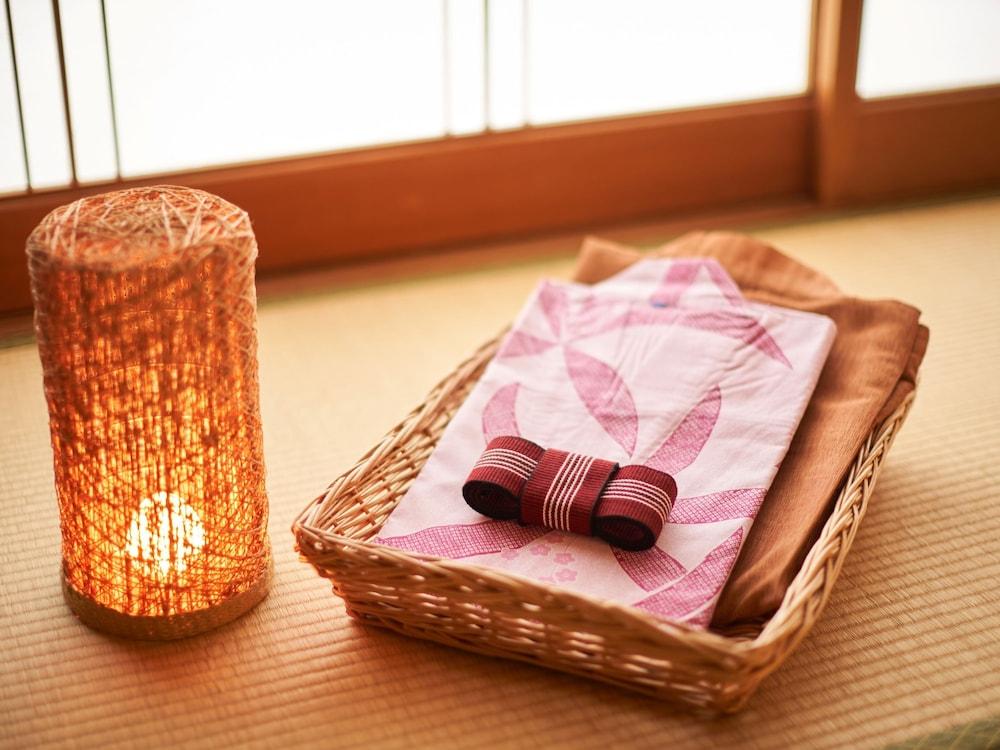 Ooedo Onsen Monogatari Wanwan Resort Awazu