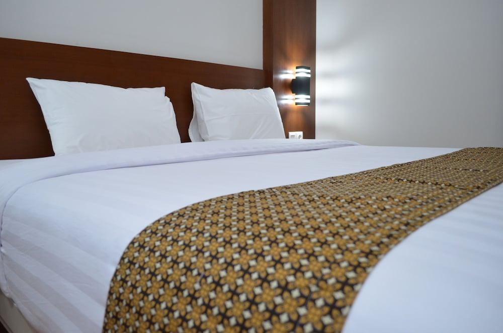 Horison Kota Lama Semarang