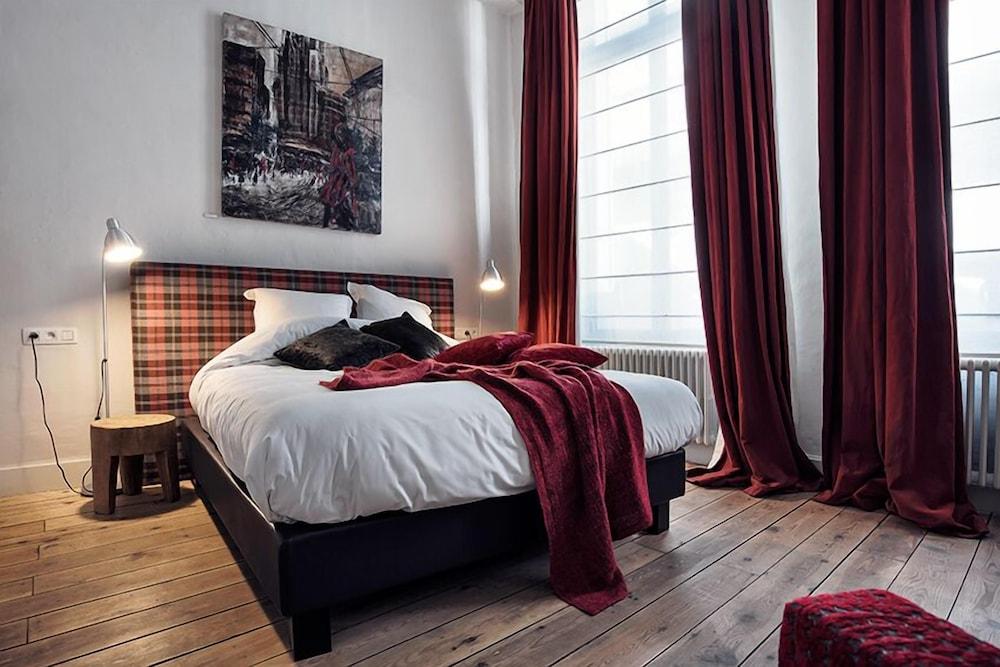 Ganda Rooms & Suites