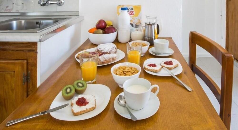 Estel Blanc Apartaments - Adults Only