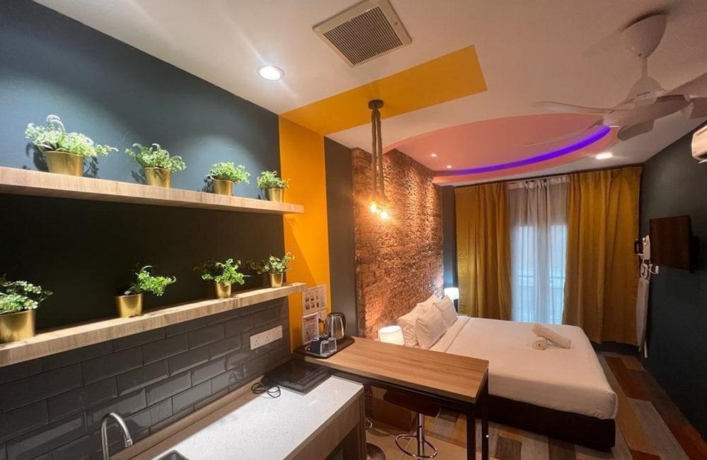 Smile Hotel Wangsa Maju