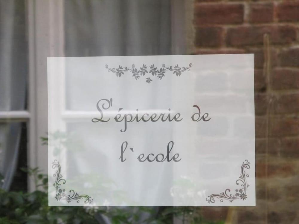 A l'Ecole Buissonnière