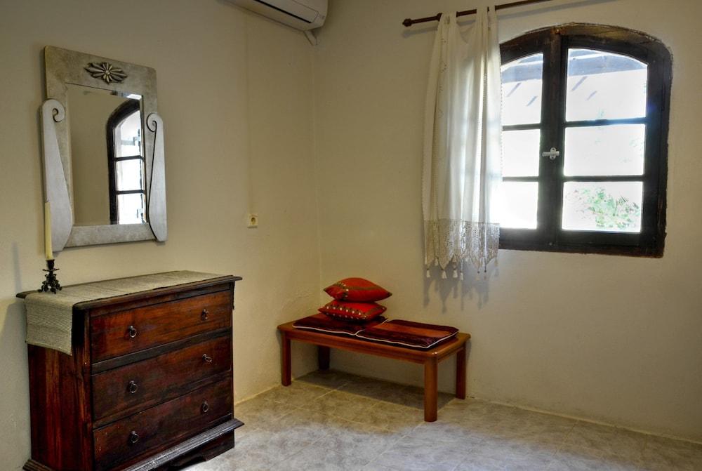 Anna-Malai Traditional Cretan Villa