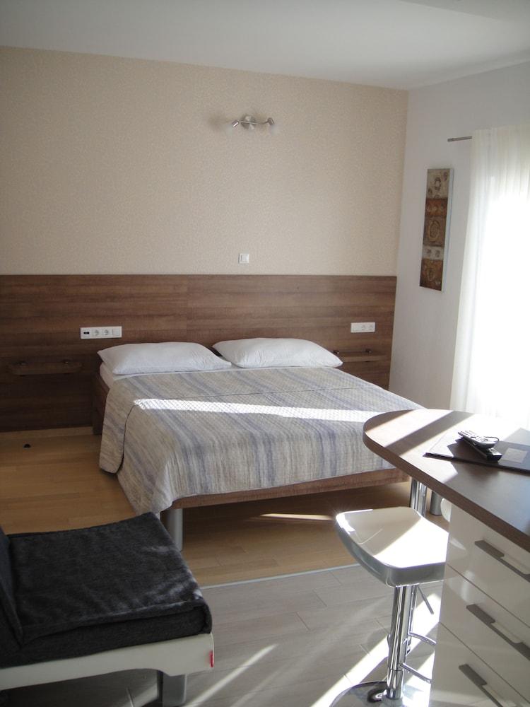 Luxury Apartments Villa Tea