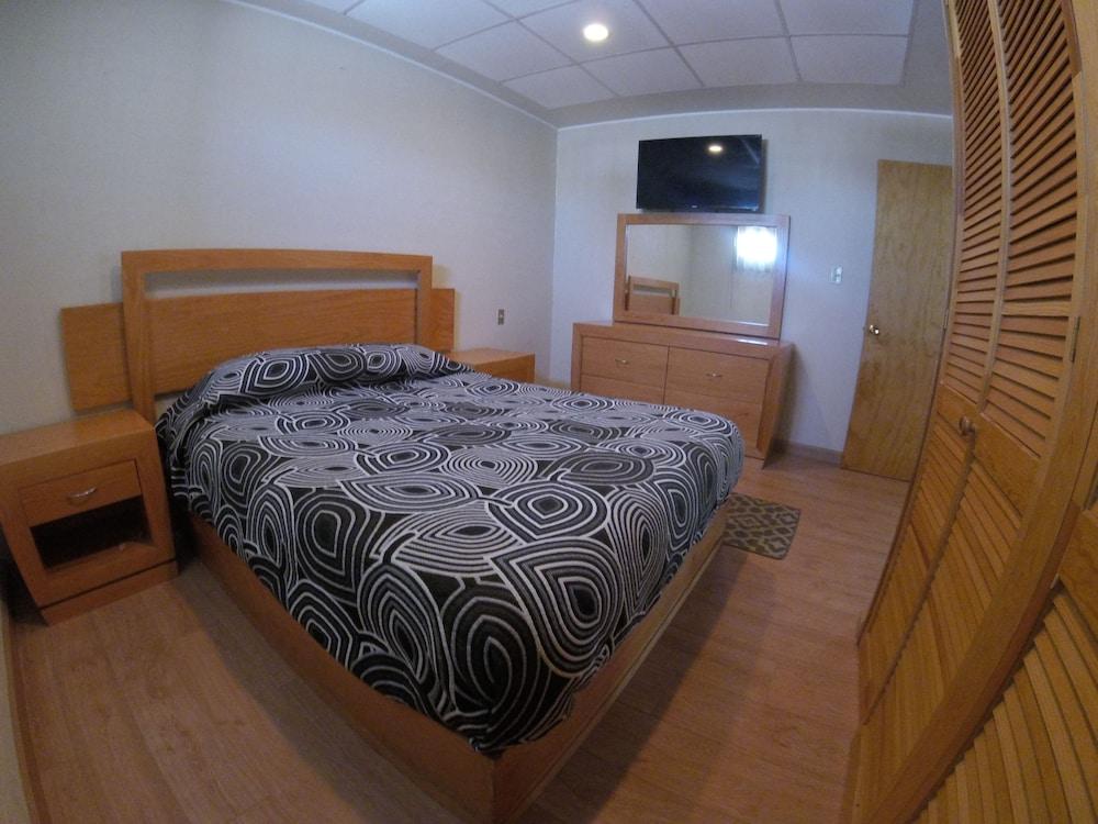 Hotel Suites Victoria