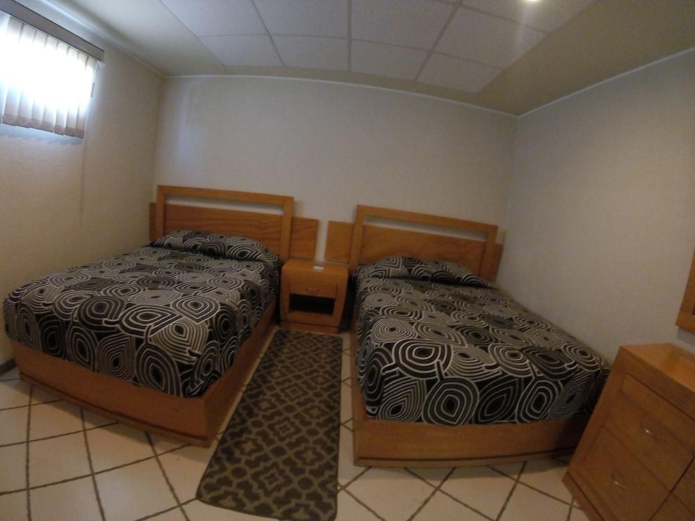 Hotel Suites Victoria