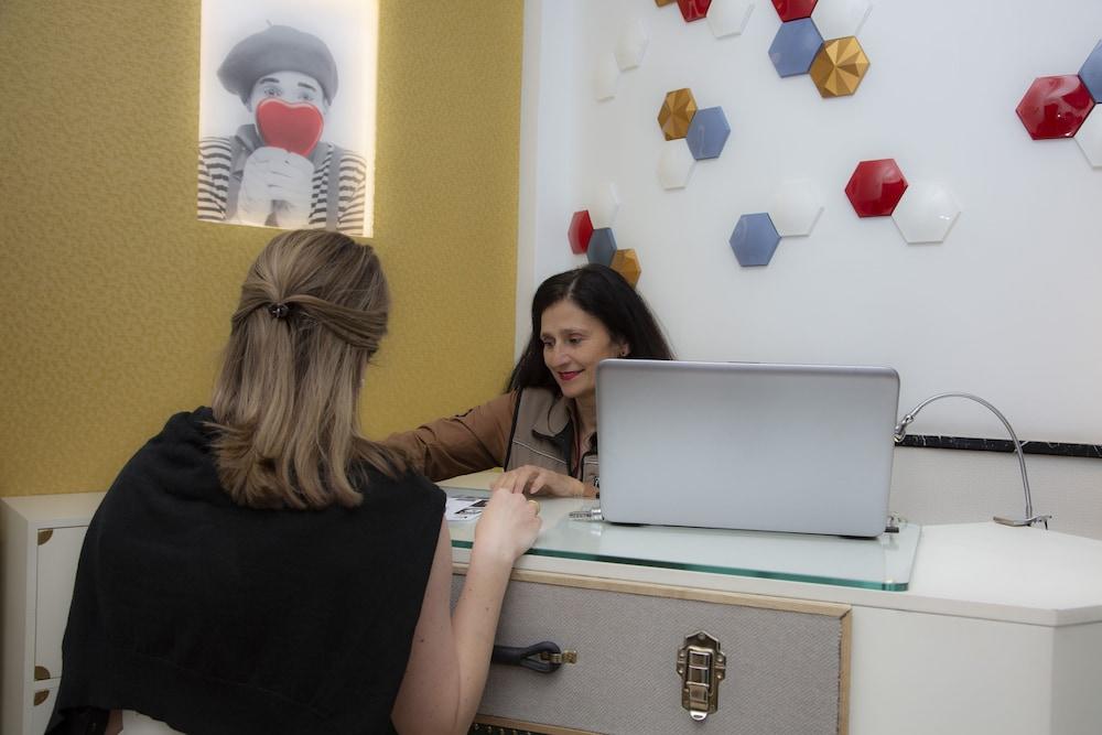 Casual del Teatro Madrid Hotel