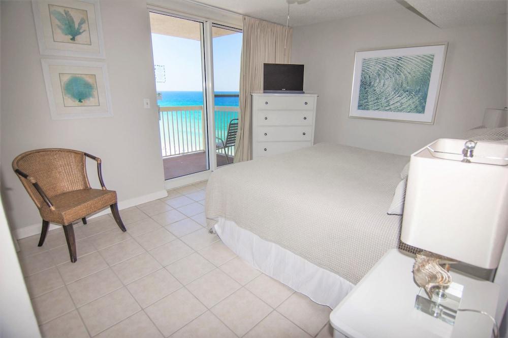 Pelican Beach Resort by Panhandle Getaways