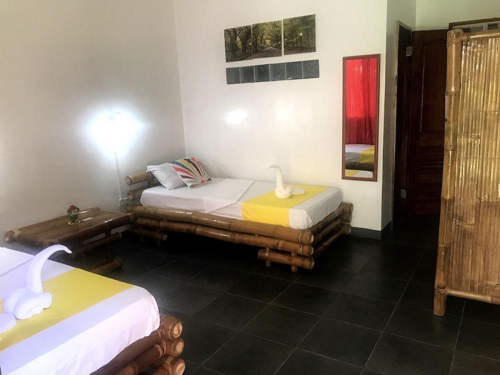 Neptune Diving Resort Santander