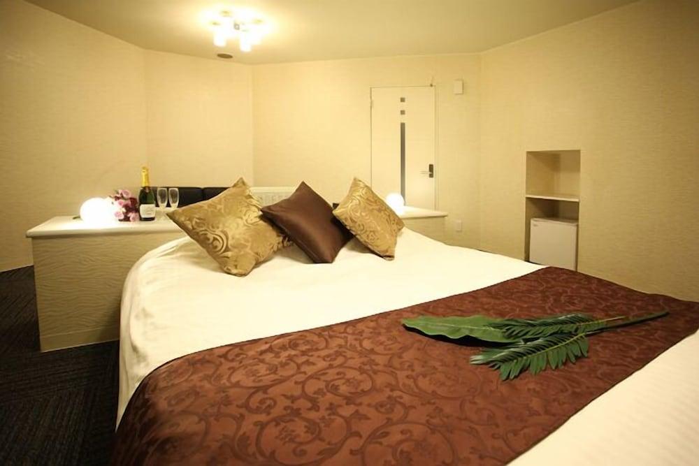 Hotel Swing Kobe - Adults Only