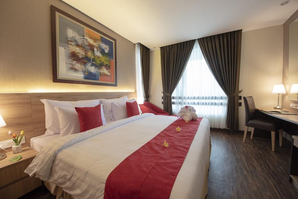 The Royale Krakatau Hotel