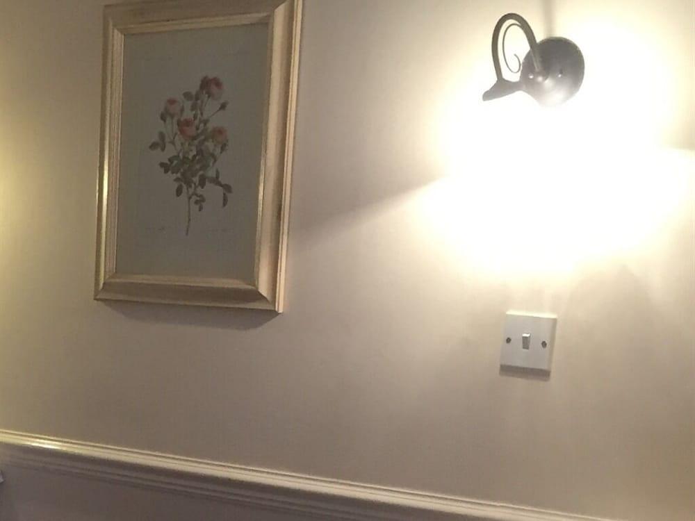 Colnbrook Lodge Guest House