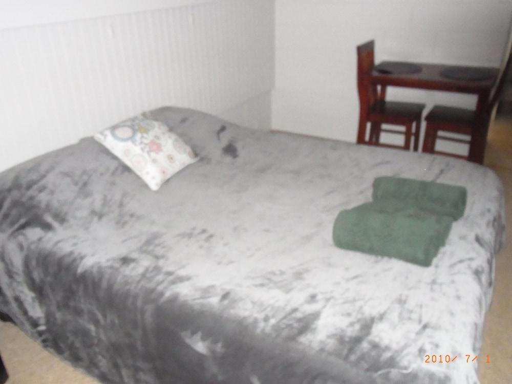 Eden Golf View Motel