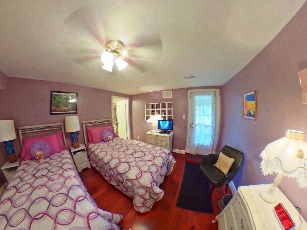 Forest Creek Bed & Breakfast and Retreat