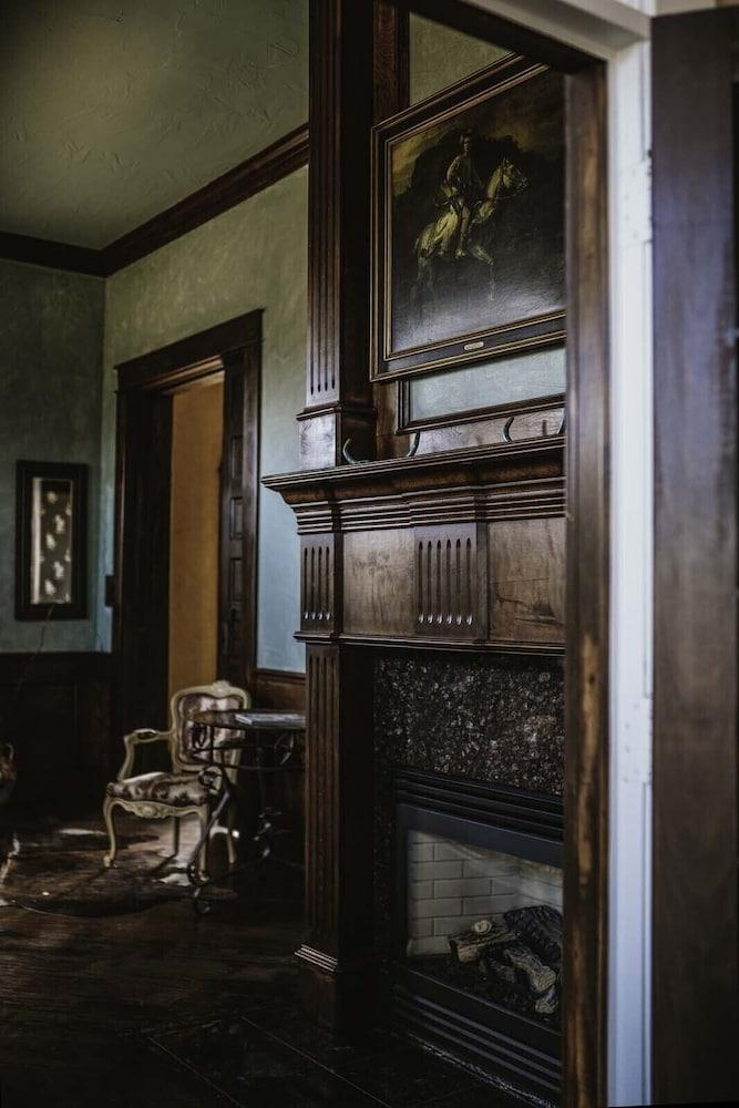 Tara Vineyard and Winery