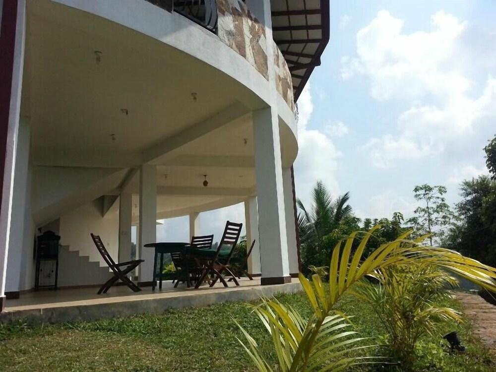 Hilltop Boutique Villa