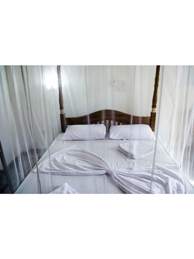 Vista Suwa Arana Resort