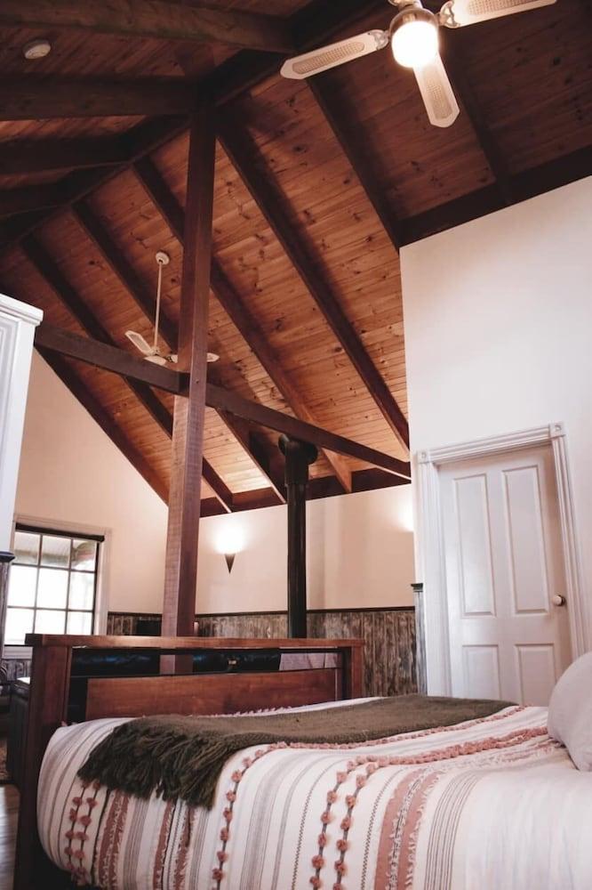 Trawool Shed Cottages