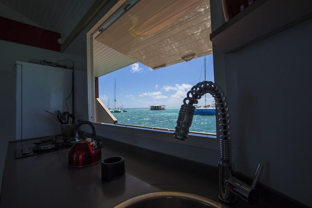 Aqua Lodge Les Saintes