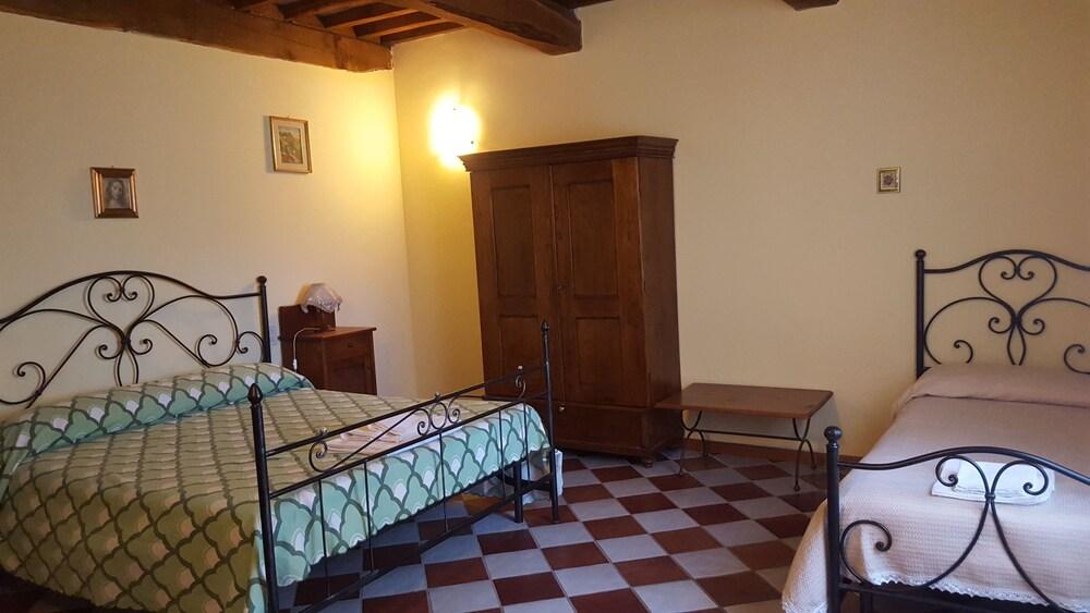 Il Moro Country House
