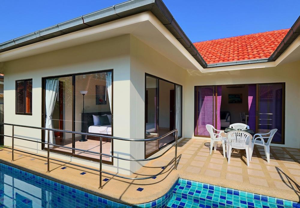 Avoca Pool Villas