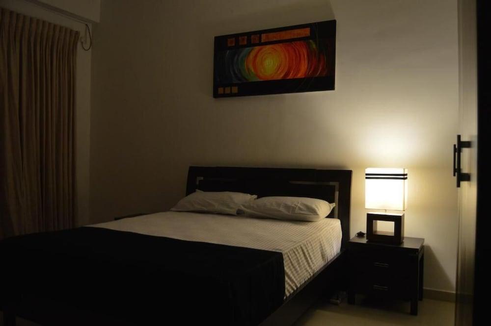 Panoramic Holiday Apartment Seagull Complex - Colombo