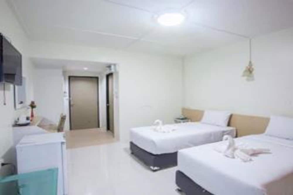 The Train Hotel Hatyai