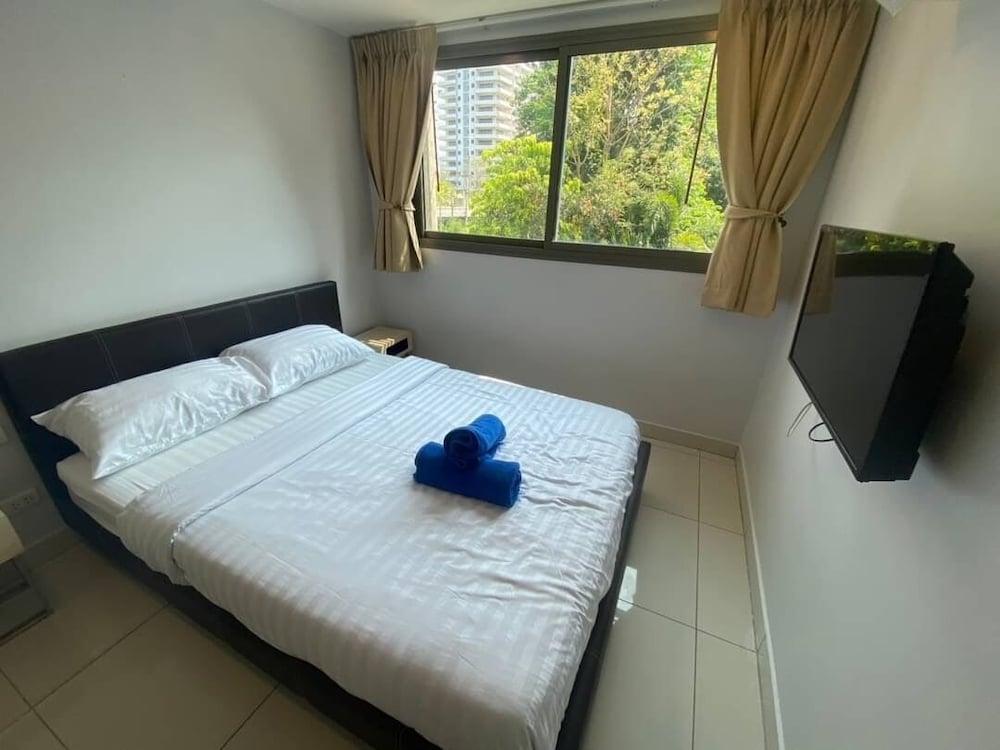 Laguna Bay 2 by PSR ASIA