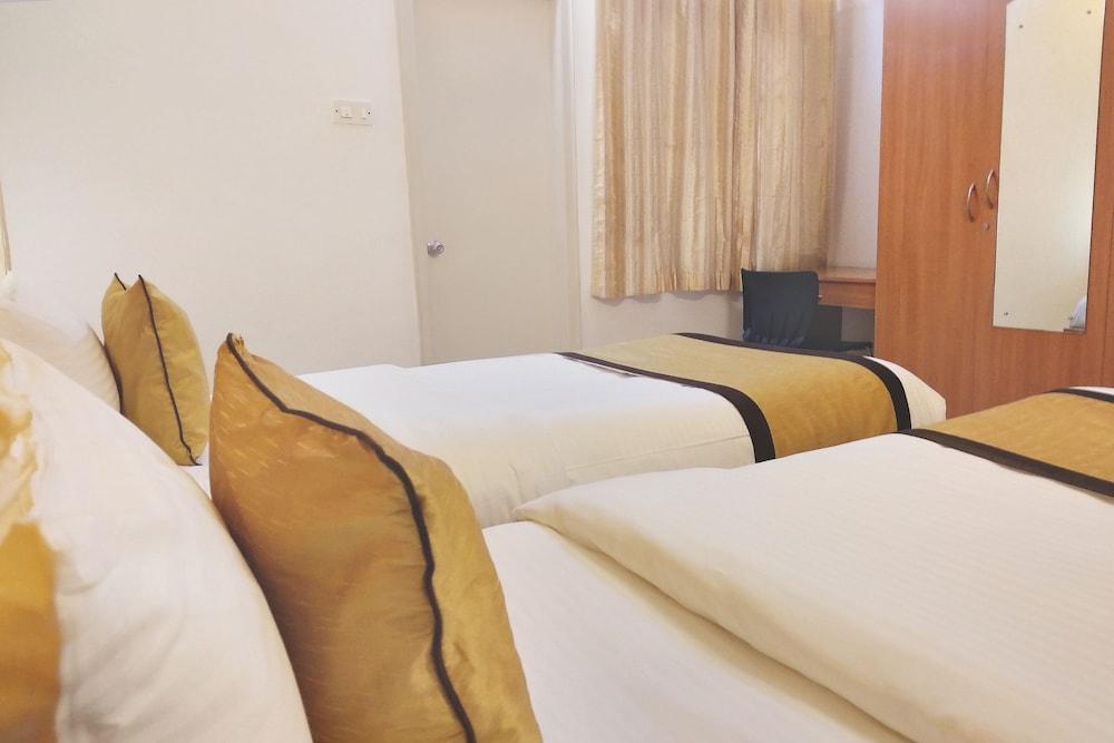 OYO 2266 Gokul Heritage