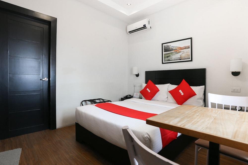 Capital O 642 The Junction Tagaytay