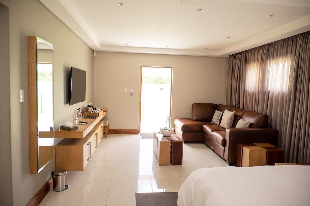 Africanos Country Estate