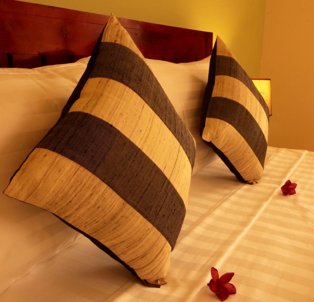 Lemongrass & Ginger Hotel