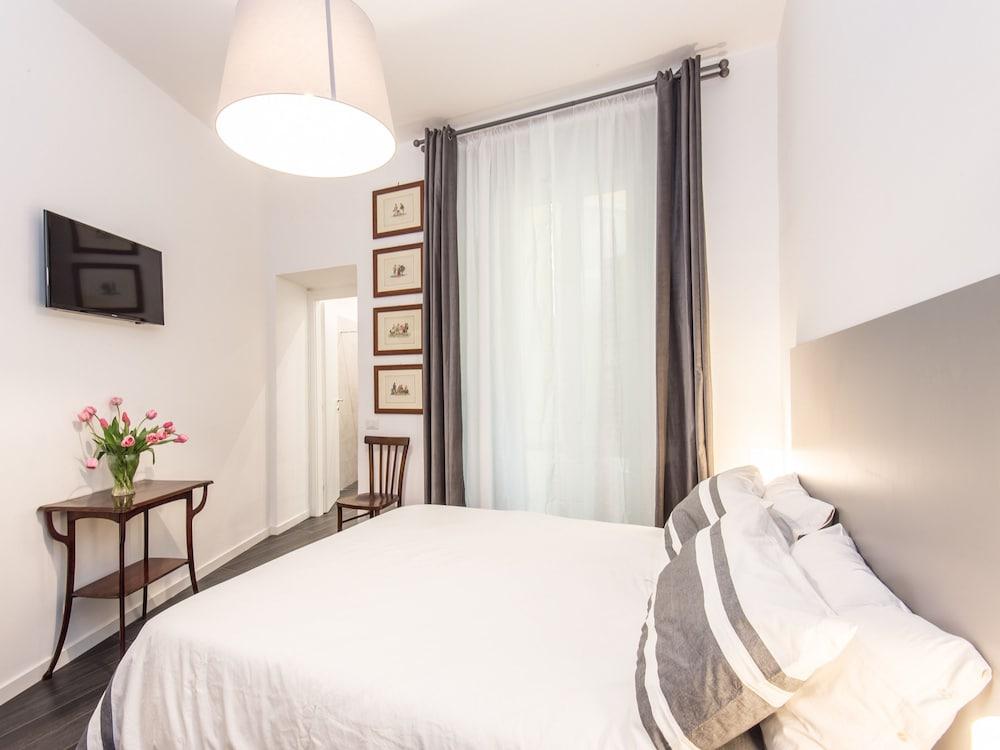 Vatican City Suites by Hili