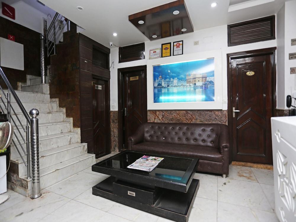 OYO 3046 Hotel Sawera