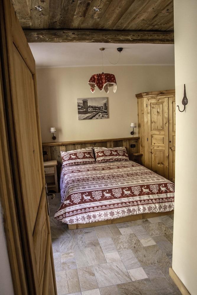 Le Petit Fenestrelle