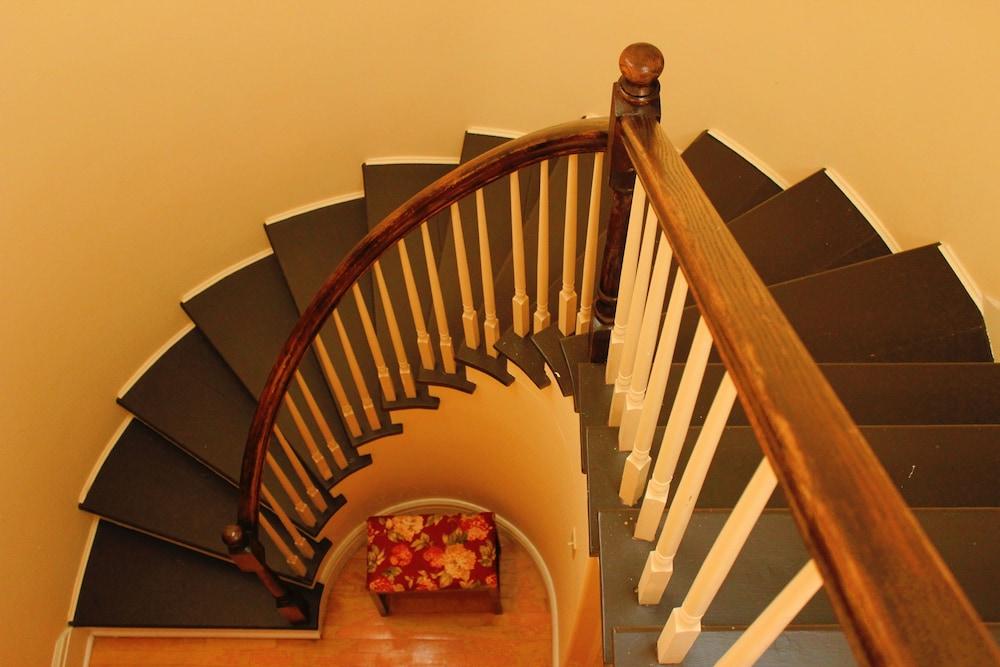 Chipman Hill Suites - Senator Dever House