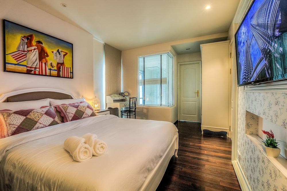 The Title Boutique Condotel