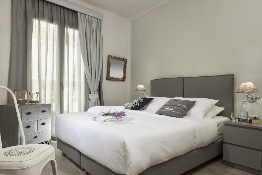 The Gardens Gallery Hotel