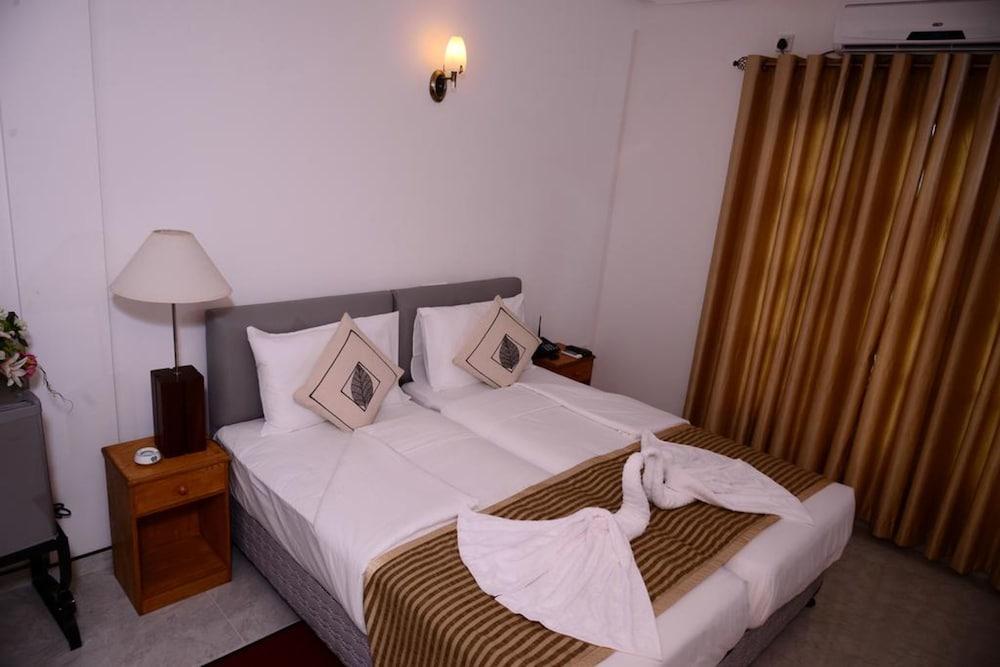 Avanhala by Royal Mall