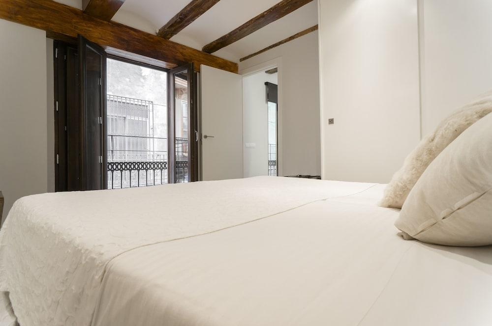 Richmond Apartments by Hoom