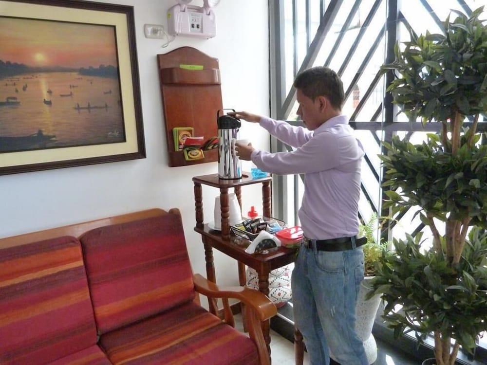 Emperador Terraza Hotel